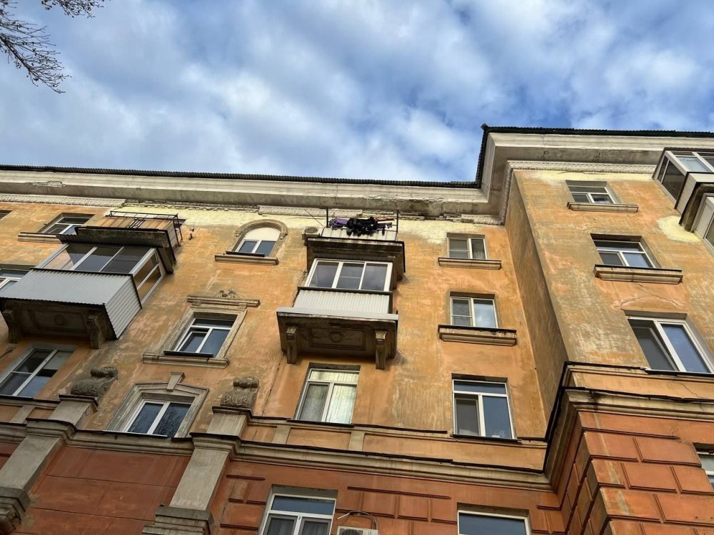 обрушившийся фасад