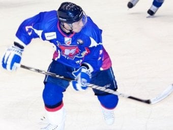 Саратовские хоккеисты победили команду из Минска