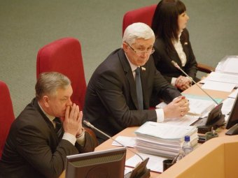 Депутаты прокомментировали уход Леонида Писного с поста главы думского комитета