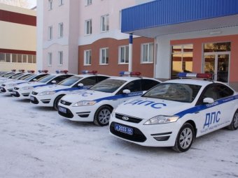 Лучшие подразделения полиции области наградили автомобилями
