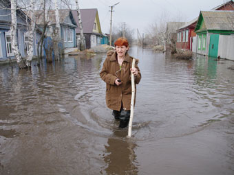 FREE-TV. Жители Петровска считают, что компенсаций от паводка не хватит даже на ремонт одной комнаты