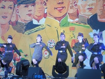 На Театральной площади состоялся концерт, посвященный  68-й годовщине Победы
