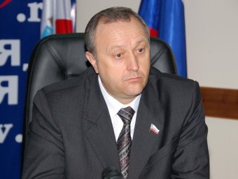 Валерий Радаев поднялся на две строчки в рейтинге медиаактивности губернаторов
