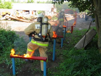 Балашовские пожарные тренировались в условиях, приближенных к реальному пожару