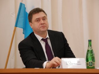Алексей Прокопенко не мог не дать разрешения на строительство спорных домов