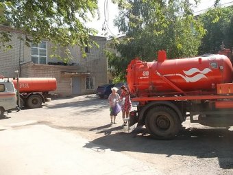 В Ленинском районе организовали подвоз воды жителям
