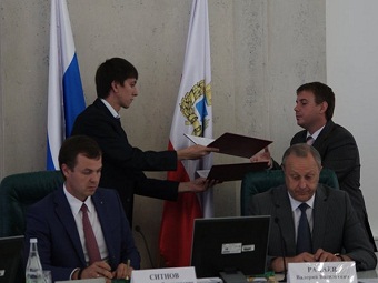Губернатор Радаев договорился со Сбербанком о снижении ставки по кредитам