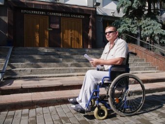 В отношении полицейских, задержавших инвалида из Поповки Владимира Емельянова, возбуждено уголовное дело