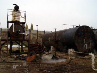 Полиция обнаружила в Саратове подпольный нефтеперерабатывающий завод