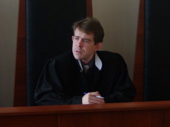 Судья Негласон не пустил экс-лидера реготделения РПР-ПАРНАС на заседание по делу, по которому он проходит