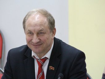 Коммунист Рашкин готов провести губернатору Радаеву экскурсию по Москве