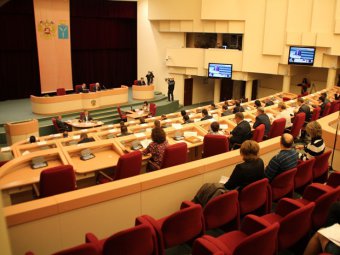 На заседании городской думы обсудят зарплаты работников школ, а также борьбу с терроризмом и экстремизмом
