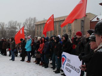 На митинге в защиту ветерана войны общественница Королькова назвала «подонками» противников Георгия Фролова