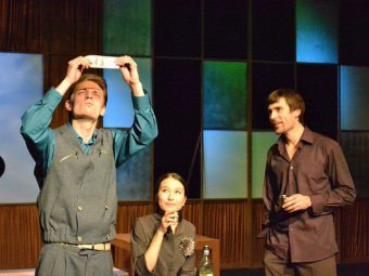 На сцене саратовского театра драмы поставили еще один спектакль про деньги