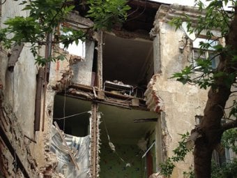 В центре Саратова рухнула стена трехэтажного дома