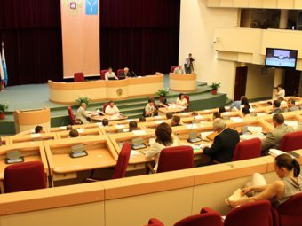 Депутаты гордумы передали ледовый дворец «Кристалл» в областную собственность 