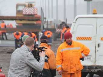 Завершен ремонт покрытия половины моста Саратов-Энгельс