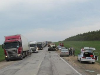 Саратовец на «Волге» попал в автокатастрофу в Самарской области