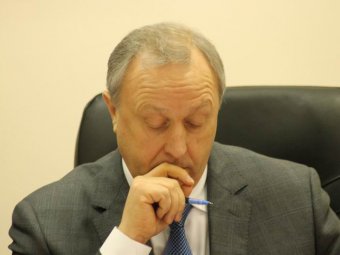 Валерий Радаев решал в Москве бюджетные проблемы региона