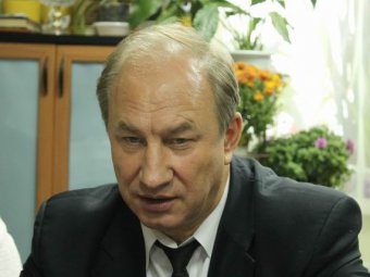 Валерий Рашкин предлагает запретить чиновникам владение заграничной недвижимостью