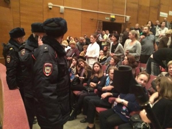 Во время публичных слушаний в Москве произошла потасовка