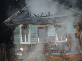 При пожарах в Вольском районе погибли трое мужчин