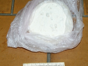 Энгельсский наркоторговец хранил 150 граммов героина в шкафу