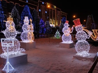 Общественники заметили, что в Энгельсе украшен центр города, а в Саратове - даже спальные районы