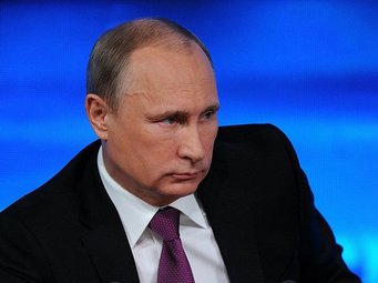СМИ: Путин предложил продлить срок пребывания украинцев призывного возраста на территории России