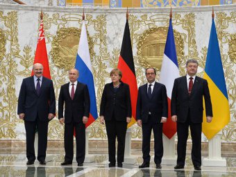 В Минске более десяти часов продолжаются переговоры глав государств по Украине в «нормандском формате»