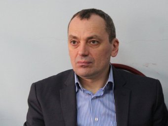 Александр Сурков отверг обвинения в получении взятки и намекнул на переквалификацию статьи 