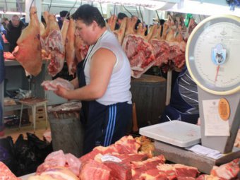 Через пограничный пункт в Озинках пытались провезти почти пять тонн мяса и рыбы без ветдокументов