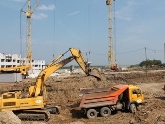 Объемы строительства в Саратовской области в начале года упали сразу на 16 процентов
