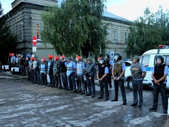 Пугачевский отдел полиции готовится к нападению террористов