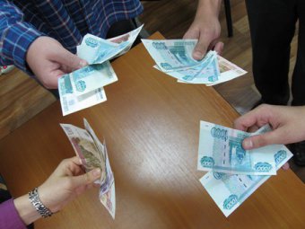 Рекрутеры: Почти 30 процентов российских компаний намерены сократить зарплаты сотрудников