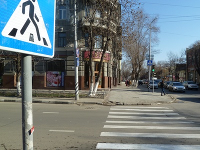В Ленинском районе молодой человек пострадал под колесами иномарки