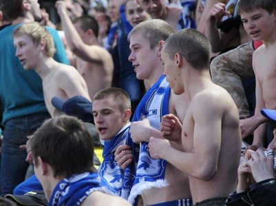 «Сокол» оштрафовали на 20 тысяч рублей за выбегавших на поле болельщиков в матче с «Анжи»