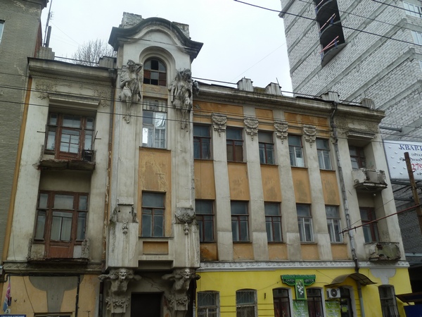 Олег Грищенко призвал министерство культуры помочь в реставрации дома с кариатидами