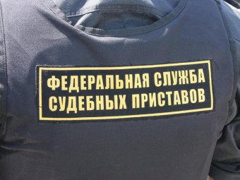 Саратовчанку задержали при даче взятки приставу