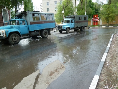 Жители двух поселков и нескольких улиц в центре Саратова остались без воды