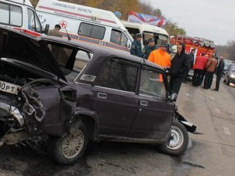 Причинами роста аварийности в регионе ГИБДД считает транзитные автомобили и дачников