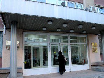 Судьи надеются выселить администрацию из здания на Дзержинского без скандала