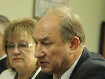 Рашкин требует от Генпрокуратуры и ФСБ проверить Марата Гельмана на экстремизм