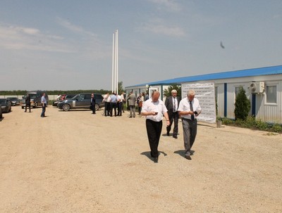 К новому аэропорту в Сабуровке протянут еще один интернет-кабель