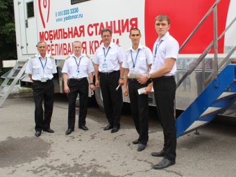 Шестьдесят сотрудников предприятия «Саратовские авиалинии» сдали кровь для пациентов больниц Саратовской области