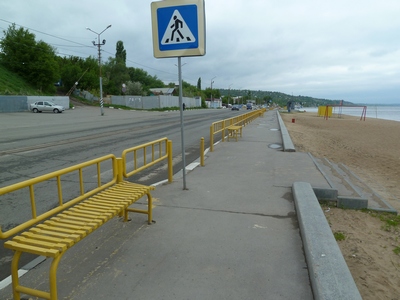 На пляже в Затоне двое безработных обманом похитили у школьника велосипед