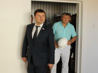 Дмитрий Тепин признал необходимость широкого обсуждения новых тарифов на капремонт