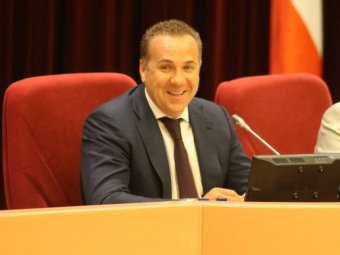 Дефицит бюджета Саратова. Олег Грищенко предложил депутатам устроить самосожжение