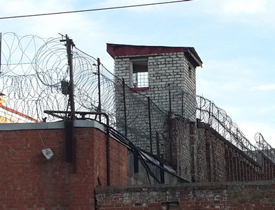 В отношении заключенного саратовской колонии возбудили дело за дачу взятки
