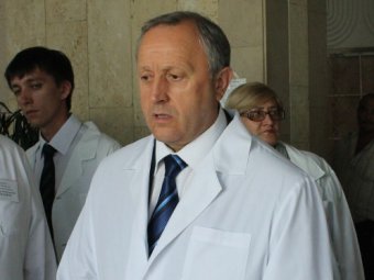 Валерий Радаев сделал оклад водителям «скорой помощи» в размере менее 6 тысяч рублей